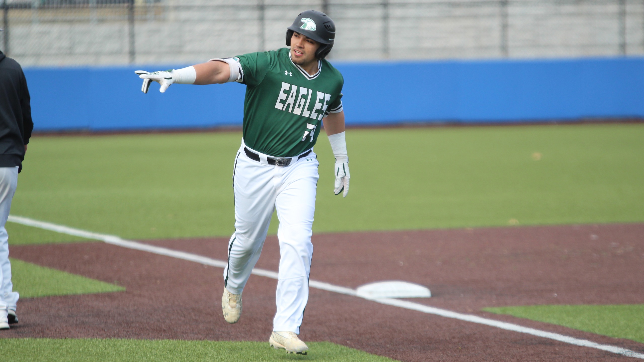 Eagles earn two wins on opening day over (RV) Our Lady of the Lake