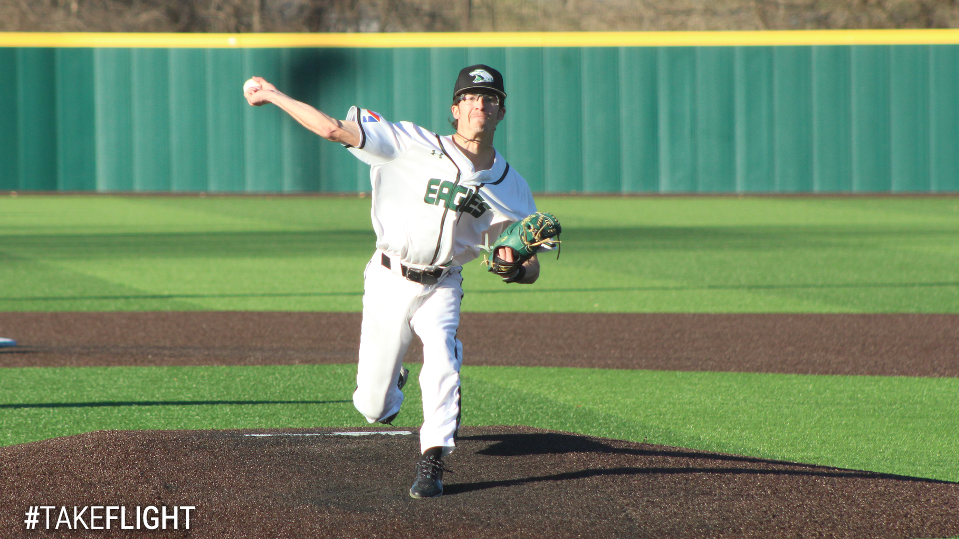 Eagles Take Three of Four From Statesmen in Oskaloosa