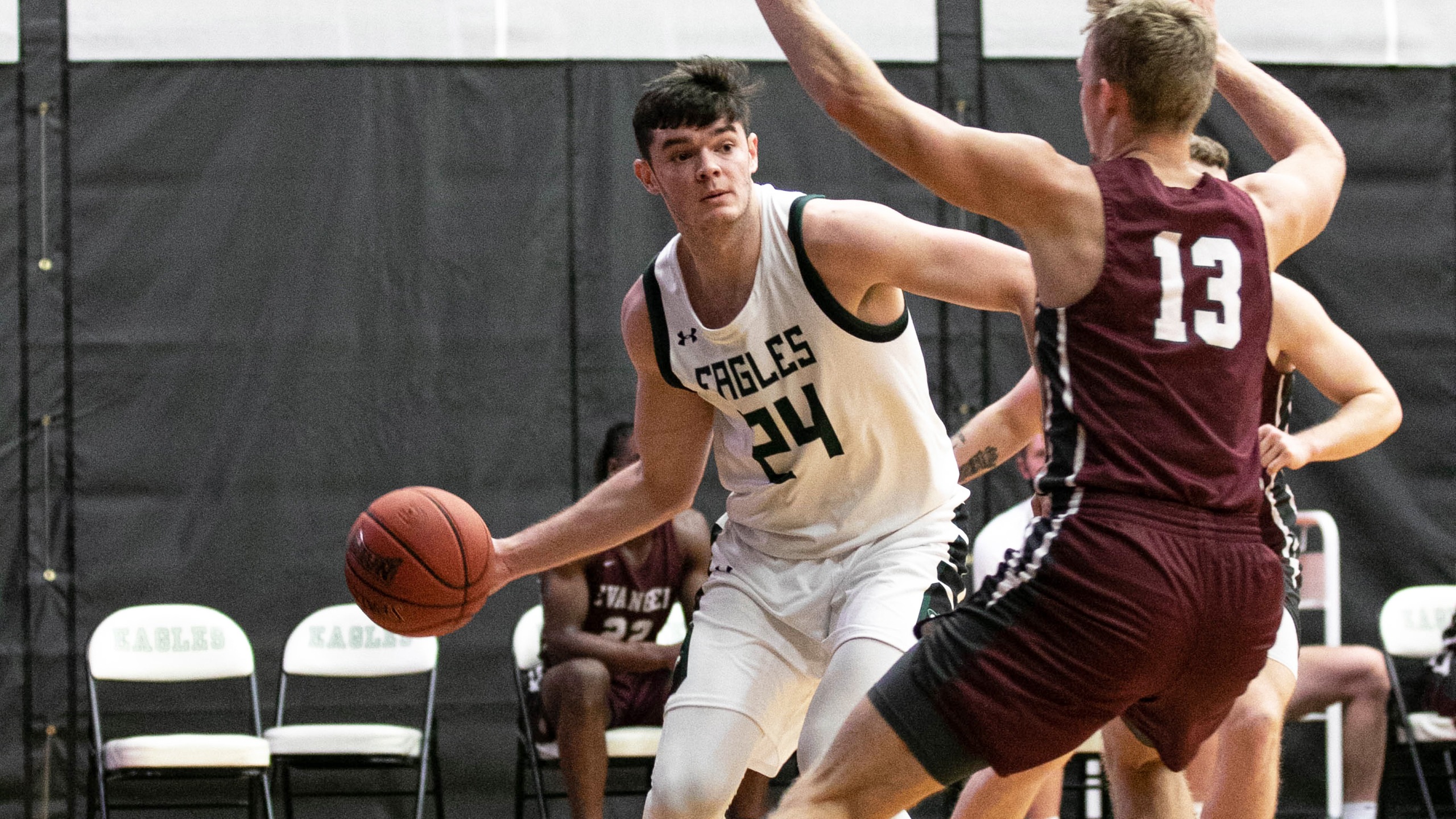 Central edged by Wildcats in Baldwin City, 77-75