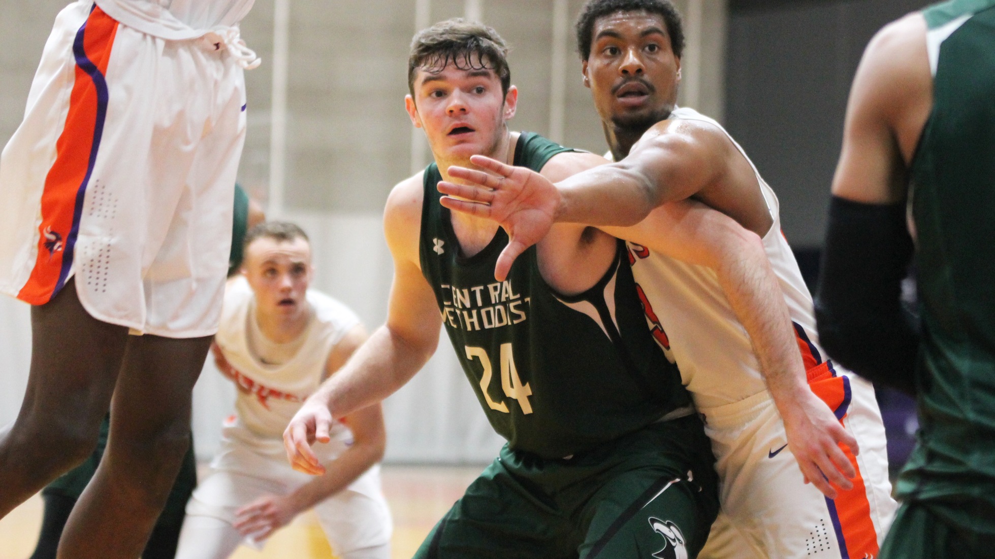 Big second half pushes Evangel past Central, 79-65
