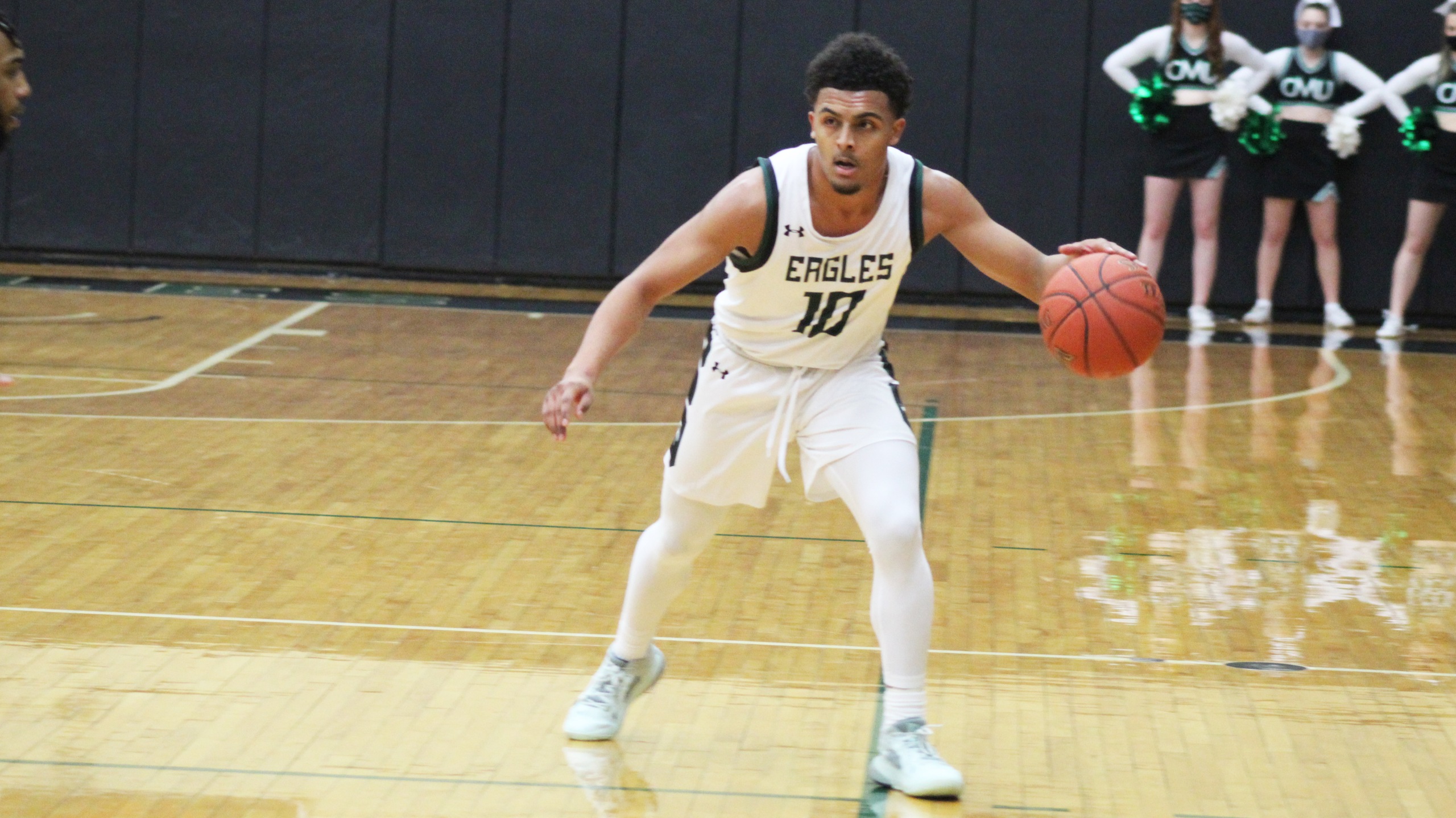 Three Eagles reach double figures in 13 point win over Evangel