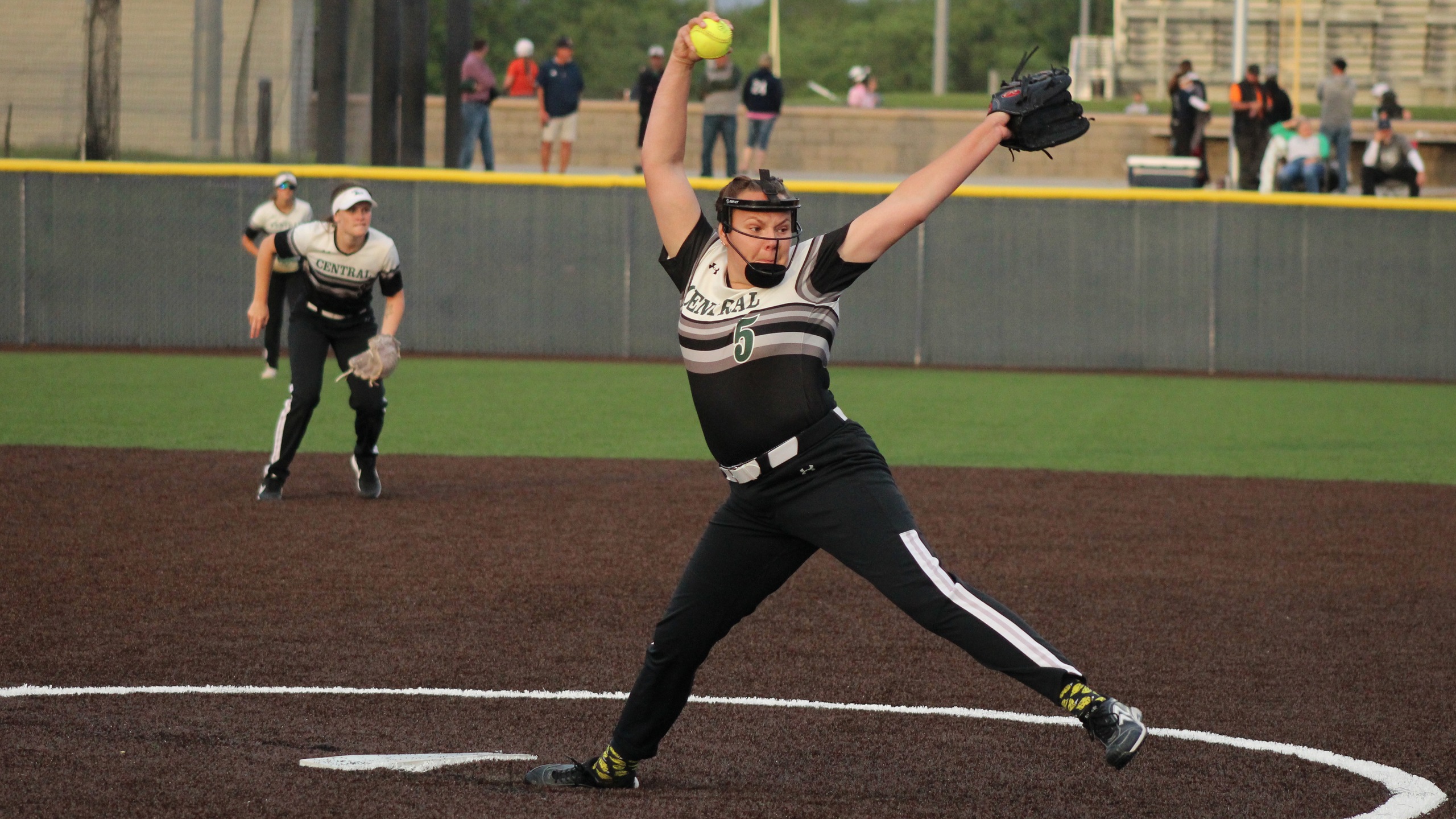 Central splits opening two games of national championship play; Cronin claims single season wins and shutouts record