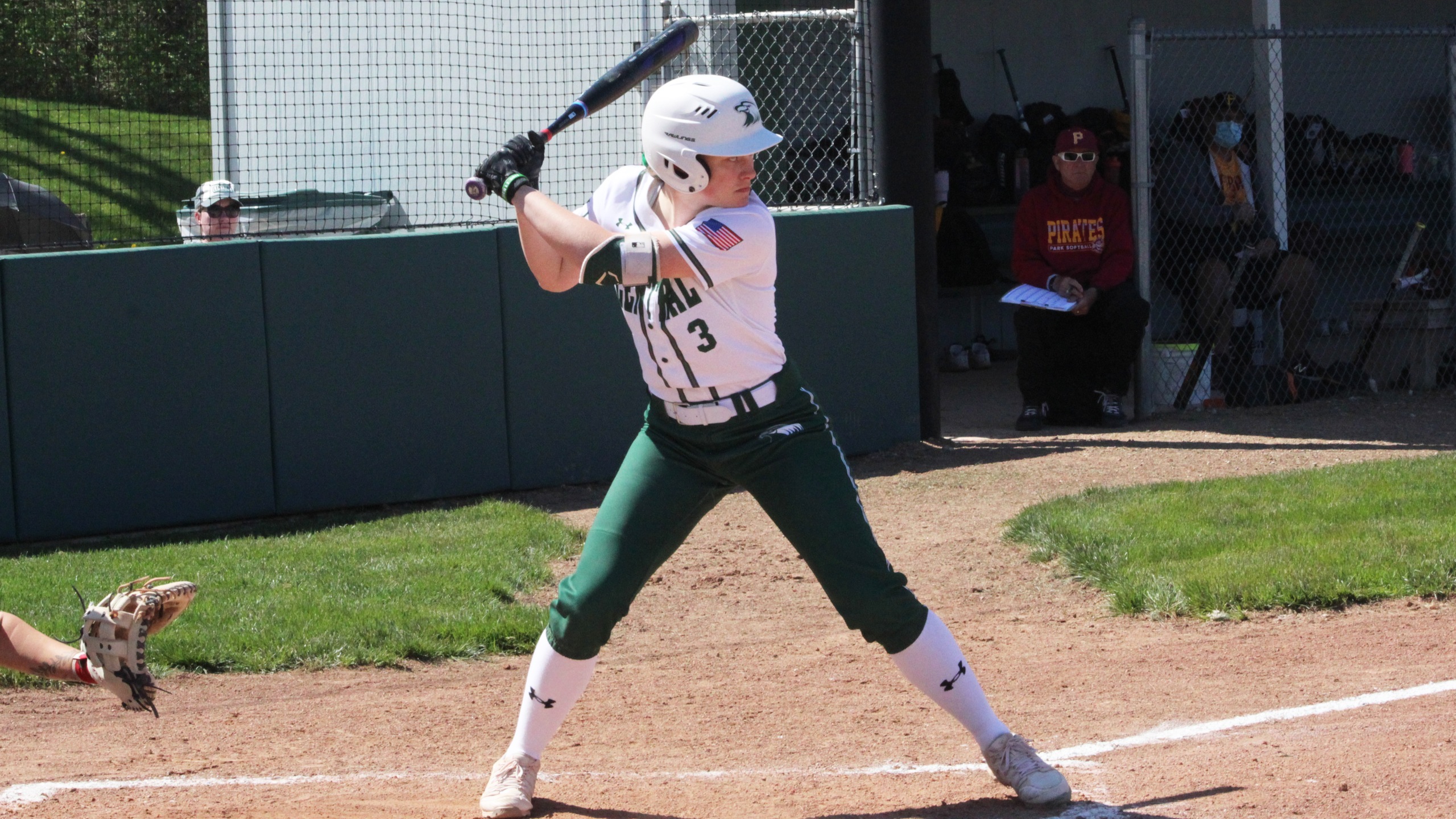 Eagles sweep Clark and Mount Mercy in weekend road swing