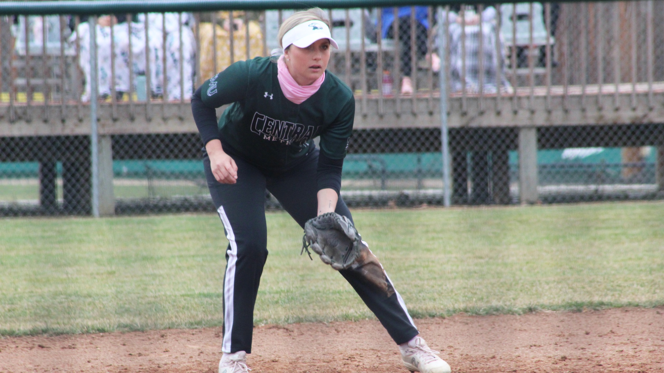 CMU sweeps Pioneers in Wednesday night twin bill