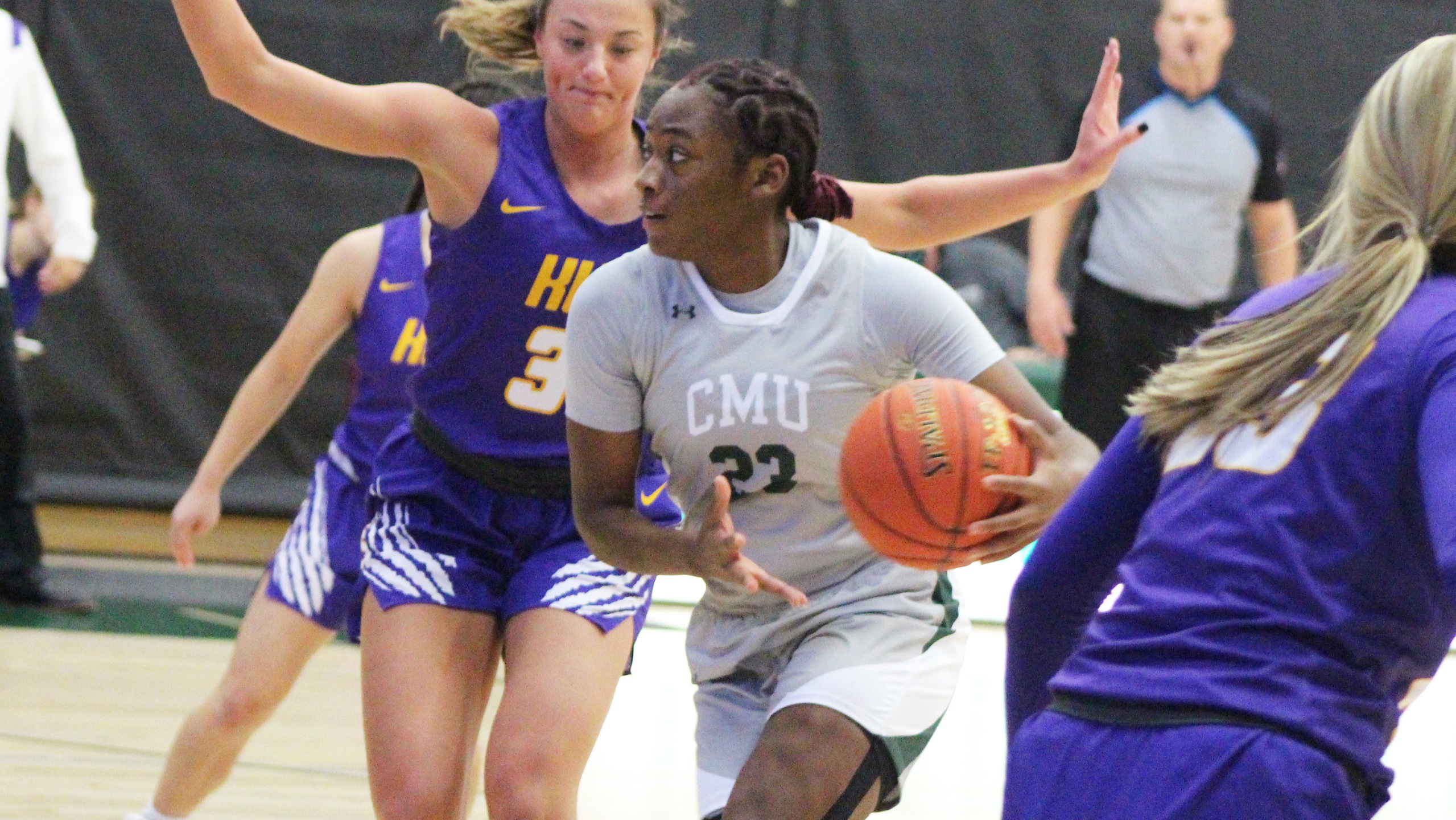 No. 17 Central survives fourth quarter surge by Coyotes