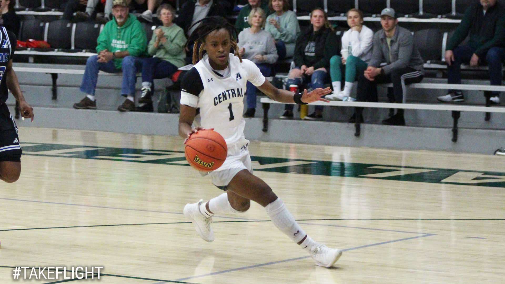 Eagles Claim Third Straight Victory with Win Over Bobcats